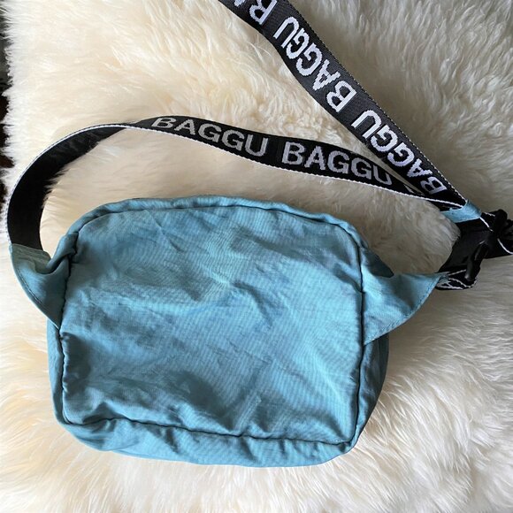 NWOT Baggu Fanny Pack - Teal w/ OG White Logo Strap - Picture 3 of 7